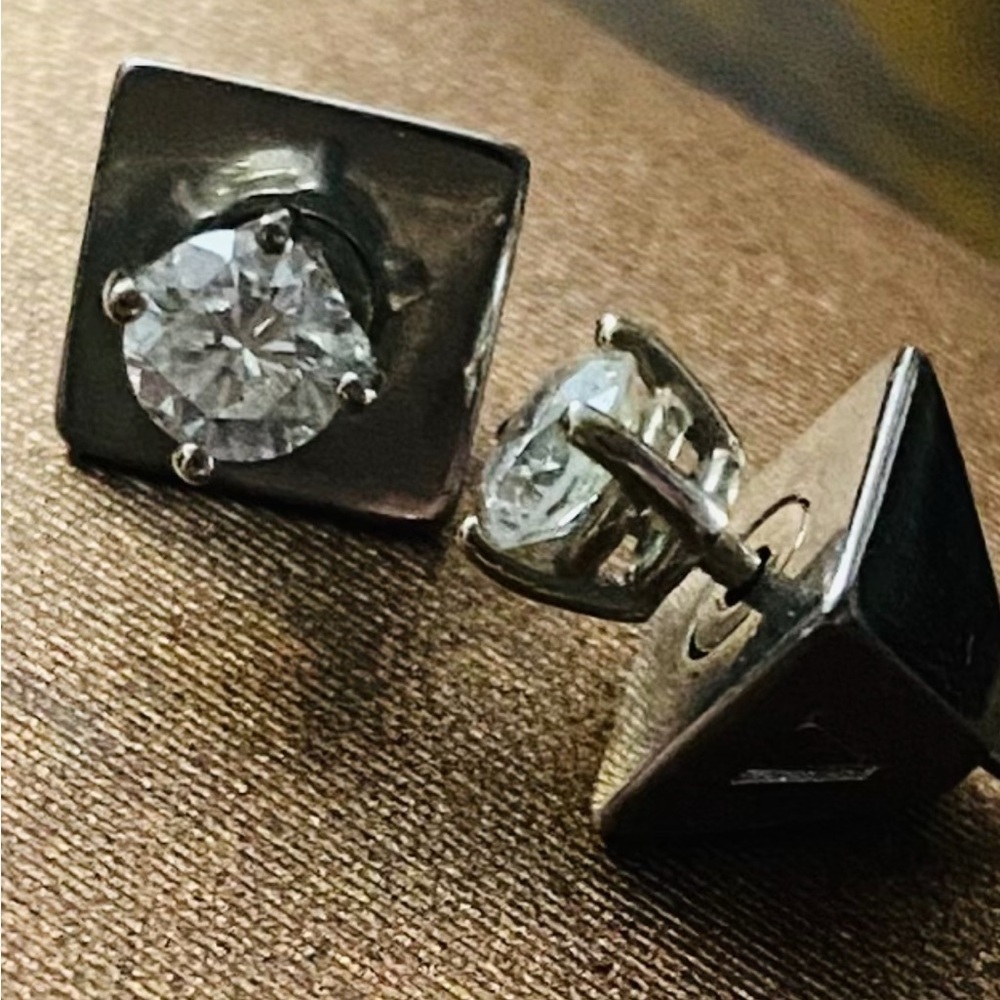 Genuine Diamond Stud Earrings 
💎 - Total carat weight between .5 and .75